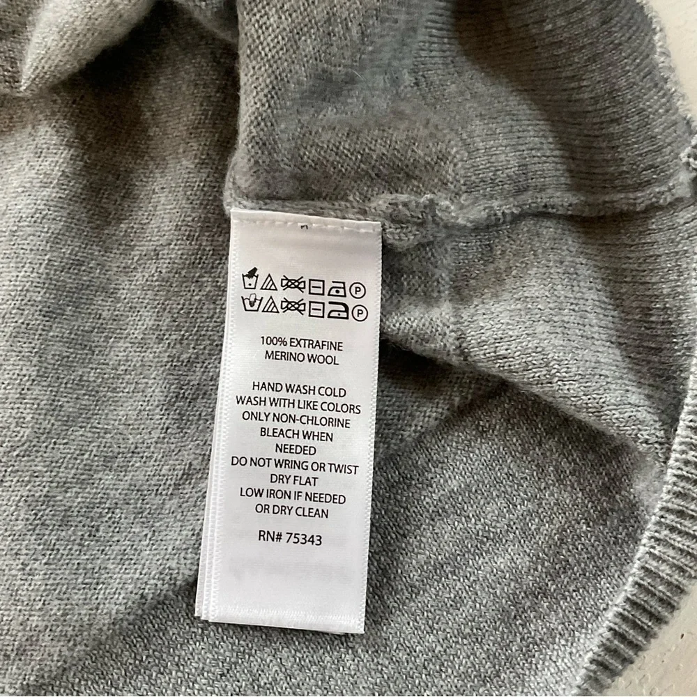 Tahari Sweater Merino Wool Womens  Turtleneck Grey Knit Size‎ M - Picture 7 of 9